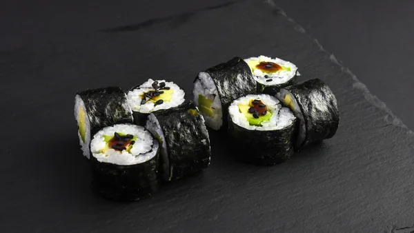 Avocado maki (8 vnt.)
