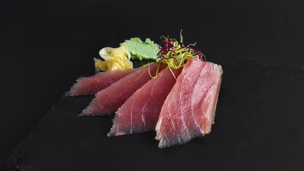Sashimi su tunu